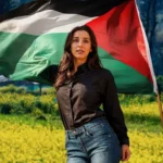 Pakistan’s Al Influencer Shows Support for Palestine with Flag Photo